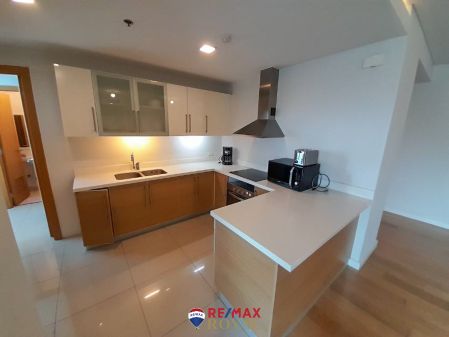 Fully Furnished 2 Bedroom Condo for Rent in Park Terraces