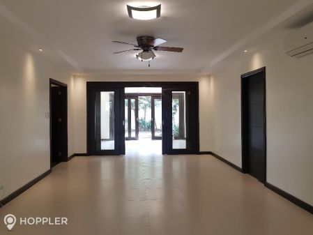 4BR House for Rent in San Lorenzo Village Makati