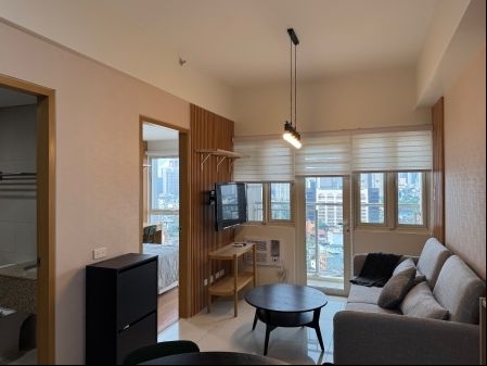 Fully Furnished 1 Bedroom Unit at Times Square West for Rent