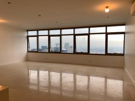 3BR Semi Furnished Unit at The Suites at One Bonifacio Highstreet