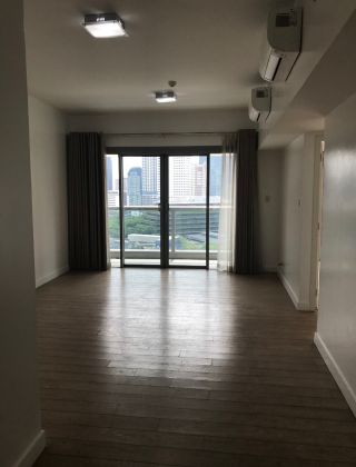 3BR LOFT TYPE Condo Unit for Rent at One Shang Place