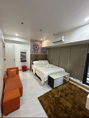 Fully Furnished 1BR Unit with Parking