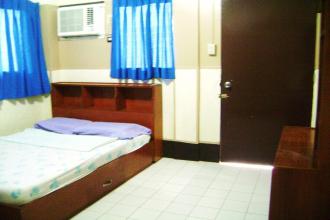 1BR near Ayala Mall with Free Housekeeping Fiber Wifi Cable H20