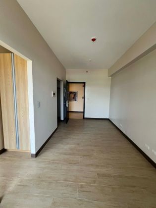Unfurnished 1BR Brand New Condo Pet Friendly