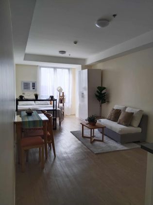 Pet Friendly Furnished Studio in Makati for Rent