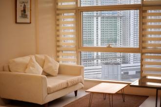 Furnished Studio Unit for Rent at Twin Oaks Place