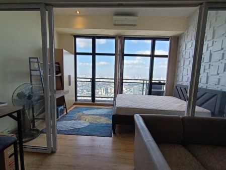 Fully Furnished 1BR with Balcony at Knightsbridge Residences