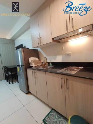Fully Furnished 1 Bedroom Unit for Lease at Breeze Residences
