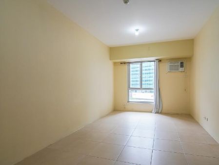 Semi Furnished 2 Bedroom Unit at Avida Towers 34th Street