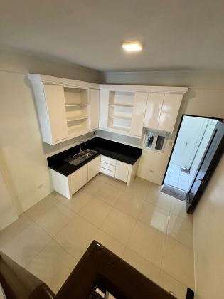 Unfurnished 3 Bedroom Townhouse in Plainview Mandaluyong