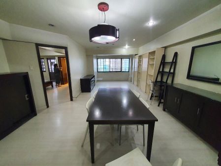 Semi Furnished 3 Bedroom Unit at Parc Chateau for Rent