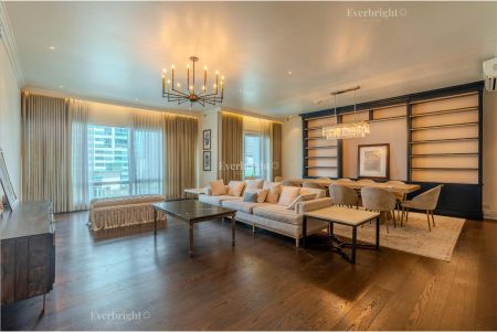 Spacious 3 Bedroom in Edades Suites