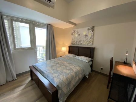 Fully Furnished 1 Bedroom Unit at Park McKinley West for Rent