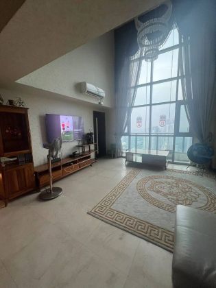 Fully Furnished 3BR Loft in One Serendra West Bgc