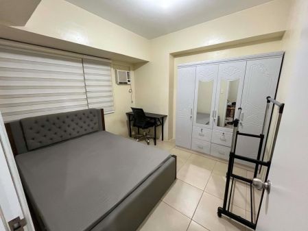 1BR with Balcony in Avida Towers One Union Place Arca South
