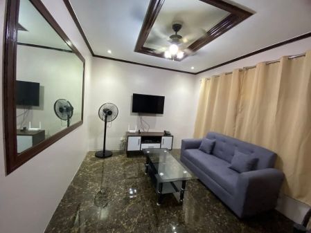 Fully Furnished 2 Bedroom for Rent in Hampton Gardens Pasig