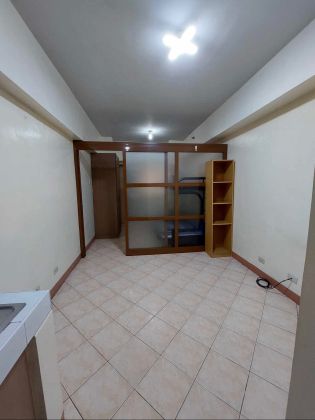 Semi Furnished Condo at MLR Taft 