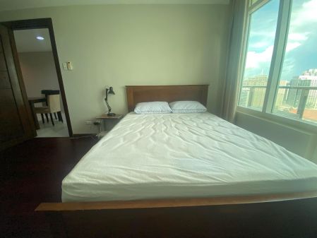 Spacious 1BR with Balcony More Private Place