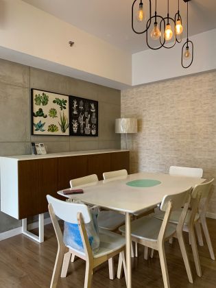 Modern 3BR Condominium at One Maridien  BGC