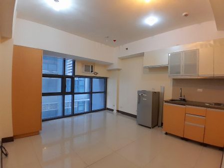 For Rent Studio Unit at the Viceroy