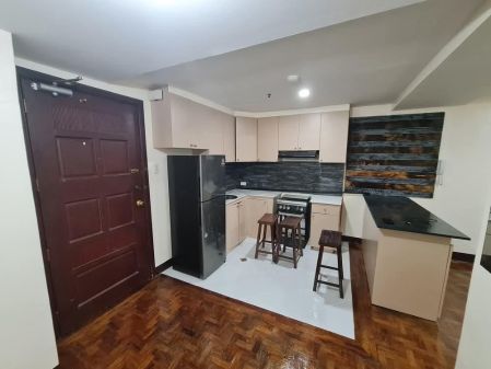 For Rent 1BR Semi Furnished at LPL Greenhills San Juan