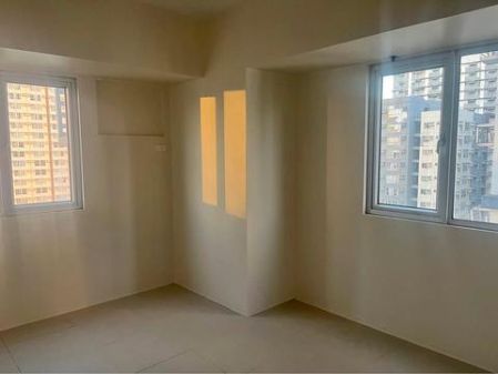 1 Bedroom Unfurnished for Rent in Avida Towers Turf Bgc