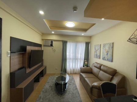 Fully Furnished 1 Bedroom Unit at Vinia Residences for Rent