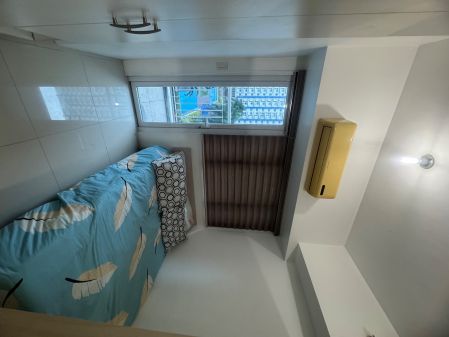 Light Residences 1 Bedroom Furnished with Balcony Nice View 