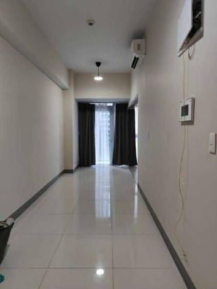 1 Bedroom Fully Furnished for Lease in Uptown Parksuites