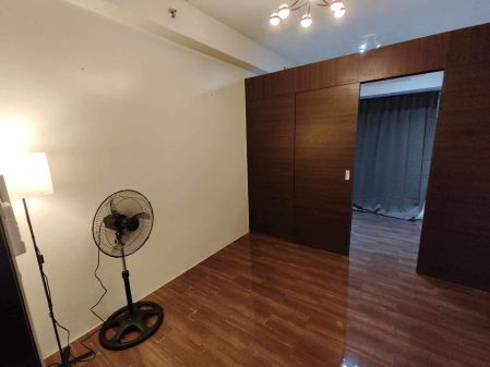 Semi Furnished 1BR for Rent in Air Residences Makati