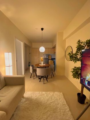 Fully Furnished 1 Bedroom Unit at The Montane for Rent
