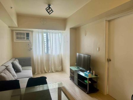 Fully Furnished 1Bedroom Unit in BGC Turf
