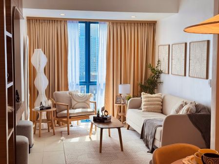 Brand New Fully Furnished 1 Bedroom in 38 Park Avenue