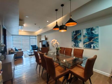 For Rent Pet friendly 1BR with Parking at Verve Residences BGC