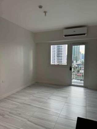 Studio Semi Furnished for Rent in Maven at Capitol Commons