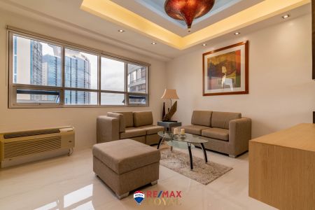 Fully Furnished 2BR Condo for Rent in Icon Residences Taguig 