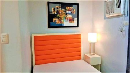 For Rent Negotiable 1BR Laureano di Trevi Makati City
