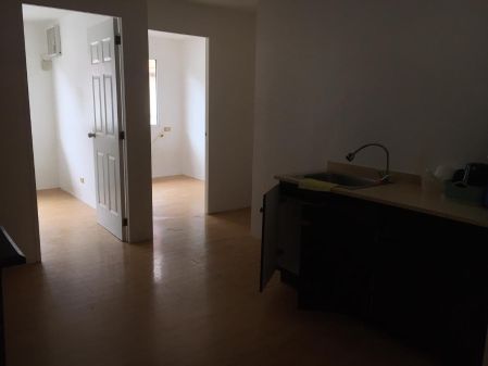 Semi Furnished 2 Bedroom Condo Unit for Rent at Fountain Breeze