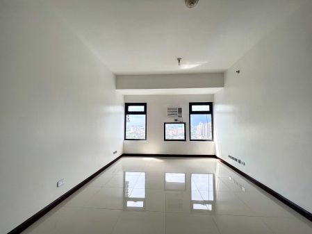 Unfurnished 2BR for Rent in Chimes Greenhills San Juan