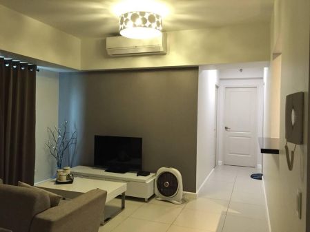 For Lease  2BR Unit in Two Serendra Red Oak Tower BGC Taguig