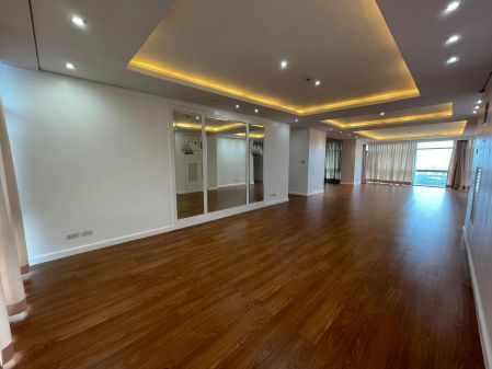 Semi Furnished 3BR for Rent at Pacific Plaza Towers BGC Taguig