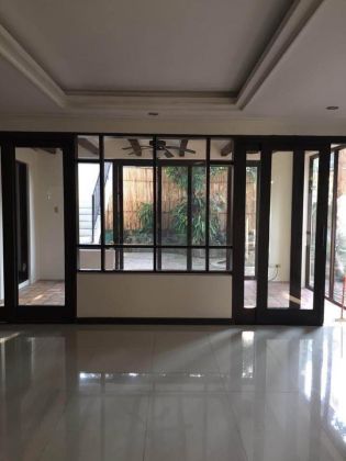 Semi Furnished 4 Bedroom Unit at San Lorenzo Village for Rent