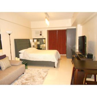 Studio Unit for Rent at Senta Makati 