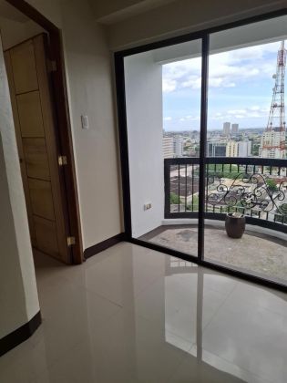 Unfurnished Condo for Rent in El Jardin del Presidente 2 Quezon C