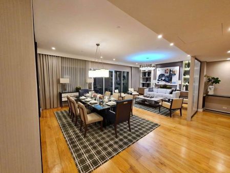 Fully Furnished 2 Bedroom Unit at One Penn Place for Rent
