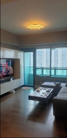 Fully Furnished 1 Bedroom in Edades Tower Rockwell