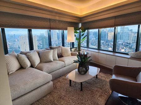 Fully Furnished 2 Bedroom Condo Unit for Rent at One Rockwell