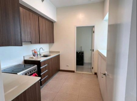2 Bedroom Fully Furnished at Shang Salcedo Place