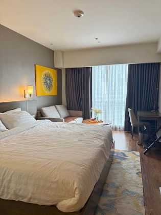 Fully Furnished Studio Unit at Acqua Private Residences for Rent