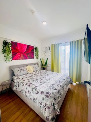 2 Bedroom Fully Furnished nicely Interior Unit in Paranaque